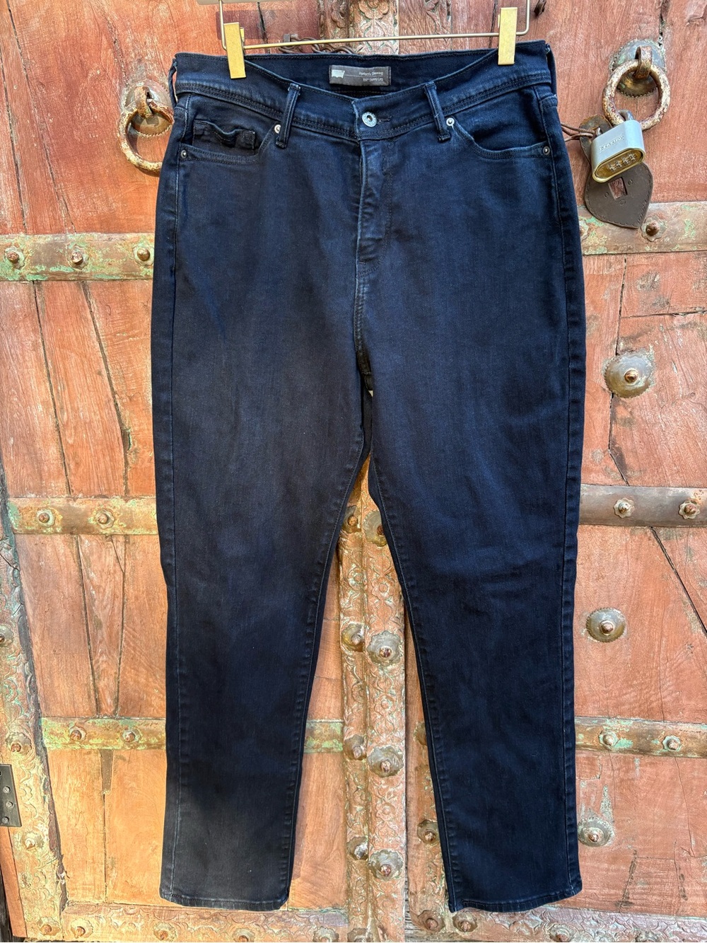 Levi's Women's Dark Blue High-Rise Skinny Jeans